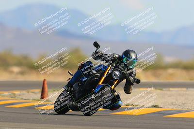 media/Oct-09-2022-SoCal Trackdays (Sun) [[95640aeeb6]]/Turn 15 (150pm)/